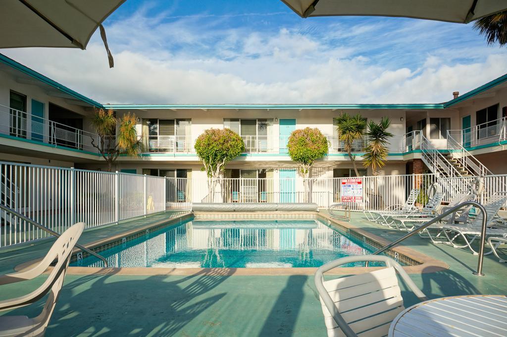 Pacific Crest Hotel Santa Barbara Exterior photo