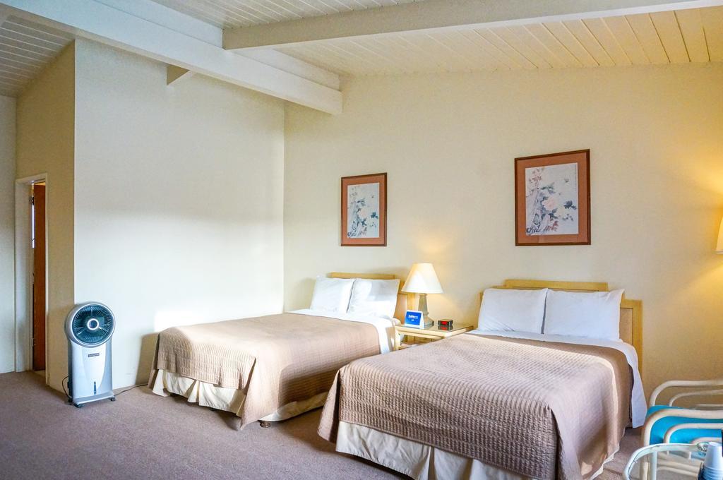 Pacific Crest Hotel Santa Barbara Room photo